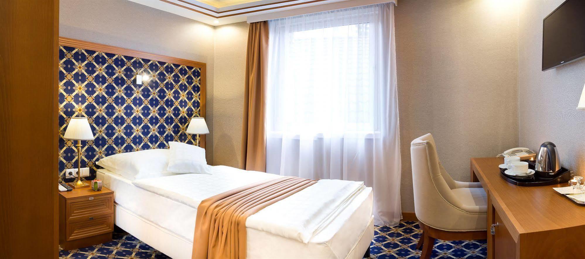 Hotel Central Nyíregyháza Εξωτερικό φωτογραφία