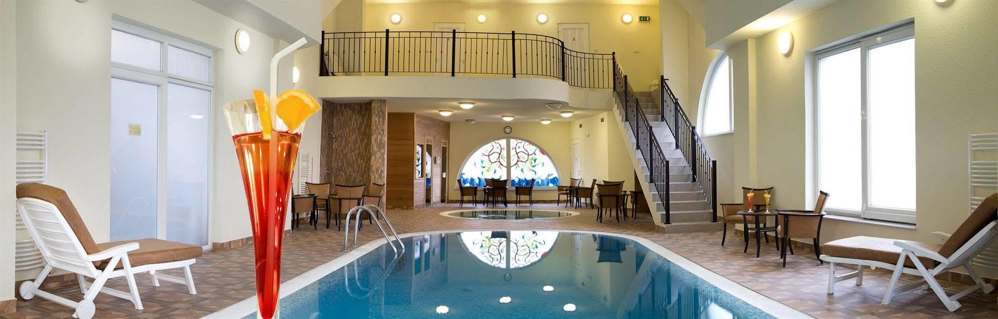 Hotel Central Nyíregyháza Εξωτερικό φωτογραφία